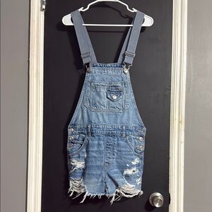 American Eagle 90s Boyfriend Shortall Frayed Hem Distressed Size: XS